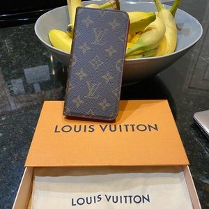 Louis Vuitton authentic XSMax portfolio phone case